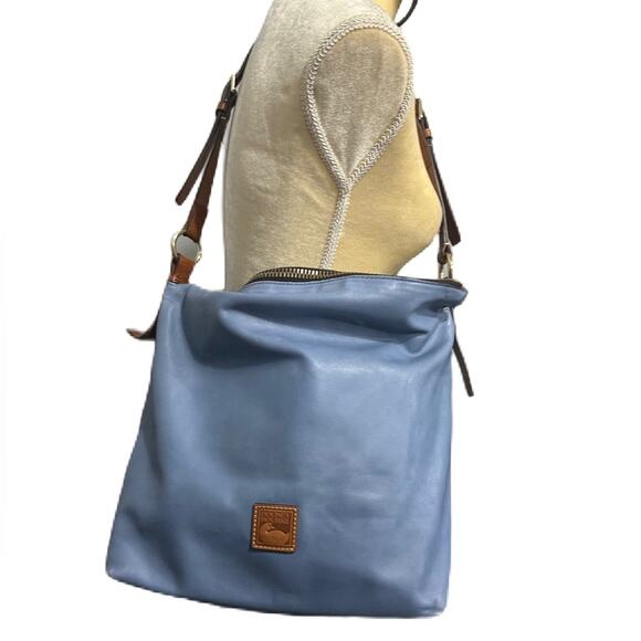 Dooney & Bourke Handbags - EUC Dooney & Bourke Large Blue Erica Shoulder Crossbody Bag Adjustable Strap